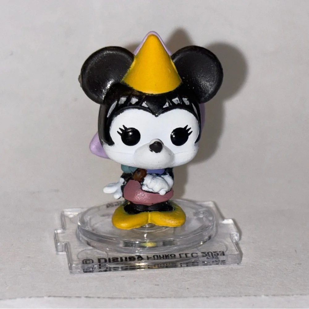 Disney‎ Minnie Mouse in Yellow and Pink Outfit